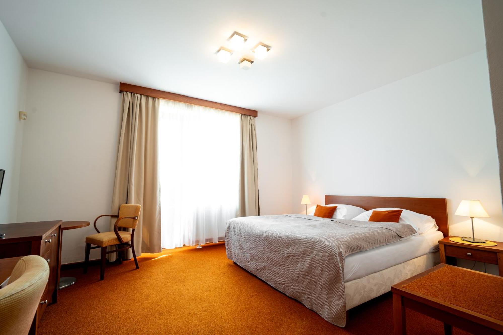 Golf Hotel Austerlitz Eksteriør billede