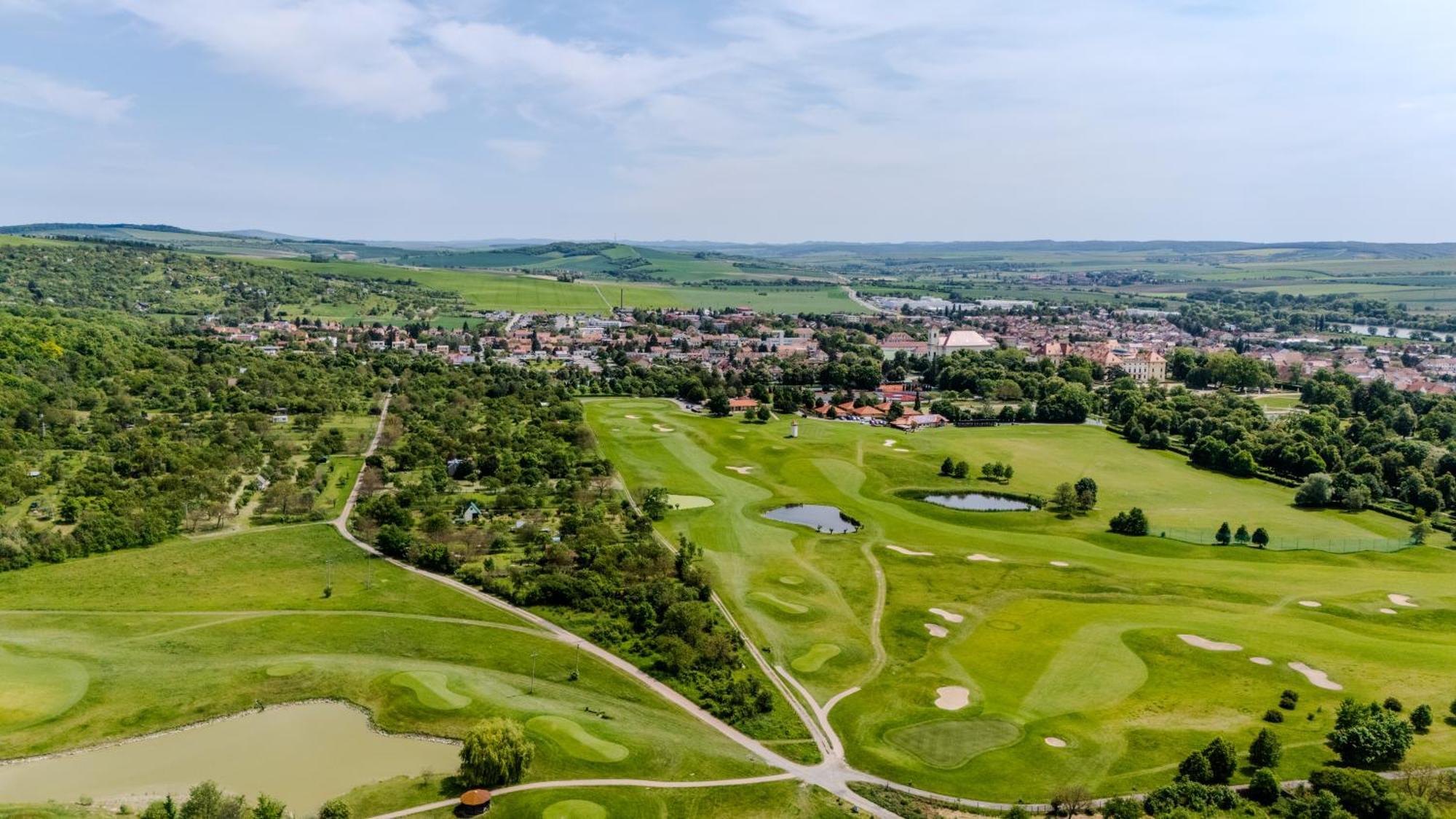 Golf Hotel Austerlitz Eksteriør billede